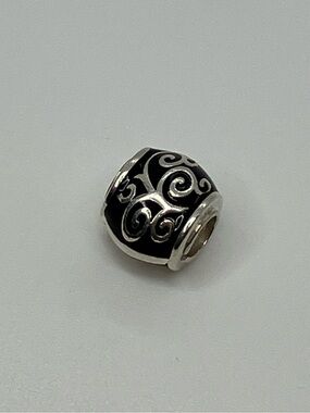 Halia 925 Sterling Silver & Black Enamel Filigree Scrollwork Charm